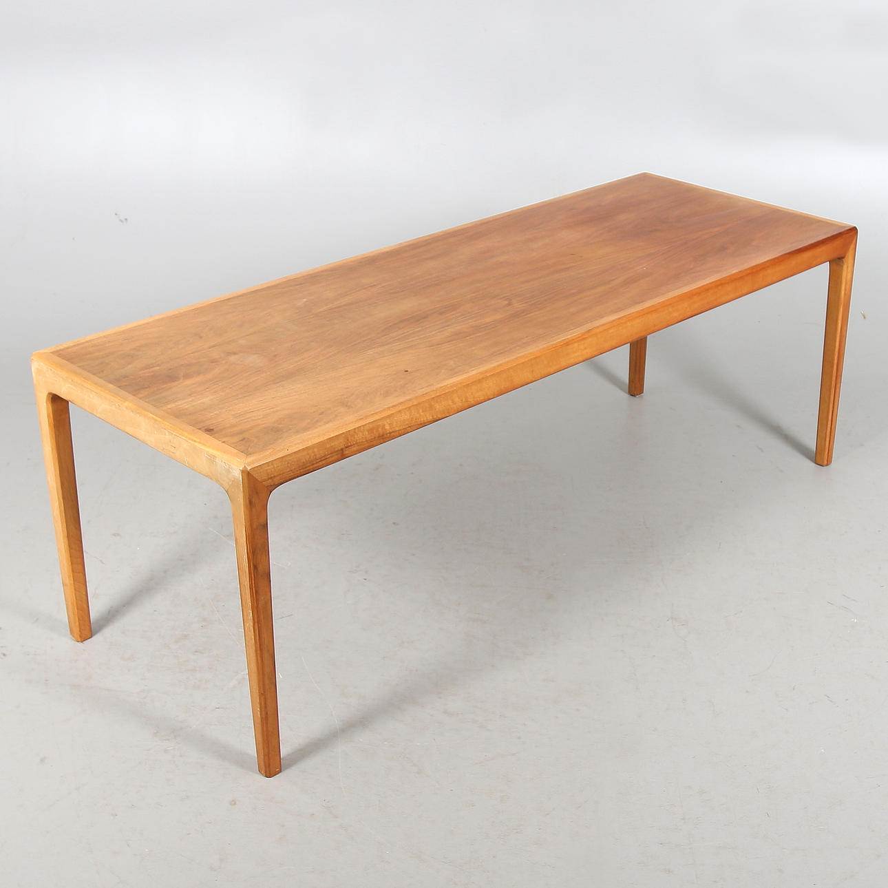 SOFFBORD, Bertil Fridhagen, Bodafors. 1961.