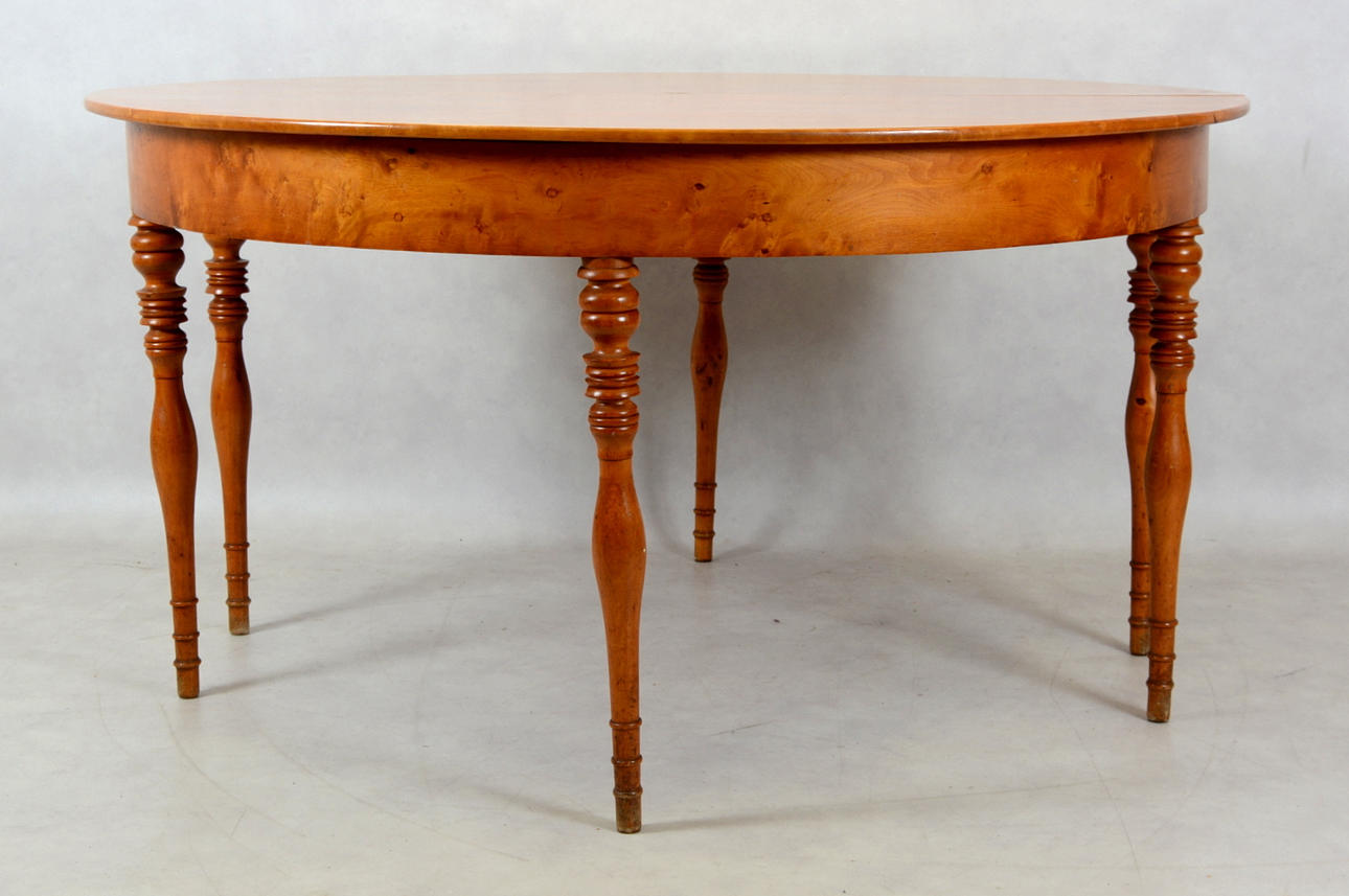 MATSALSBORD / HALVMÅNEBORD, björk, 1 par, 1800-talets andra hälft.