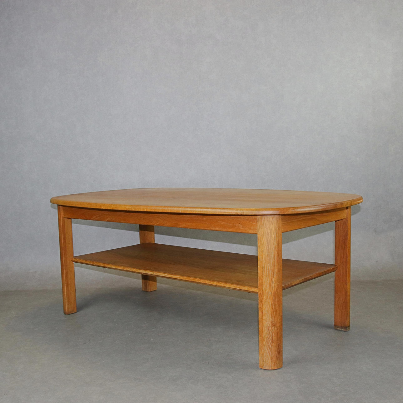 SOFFBORD, ek, Ottossons Möbelsnickeri AB, Jönköping, nutida.