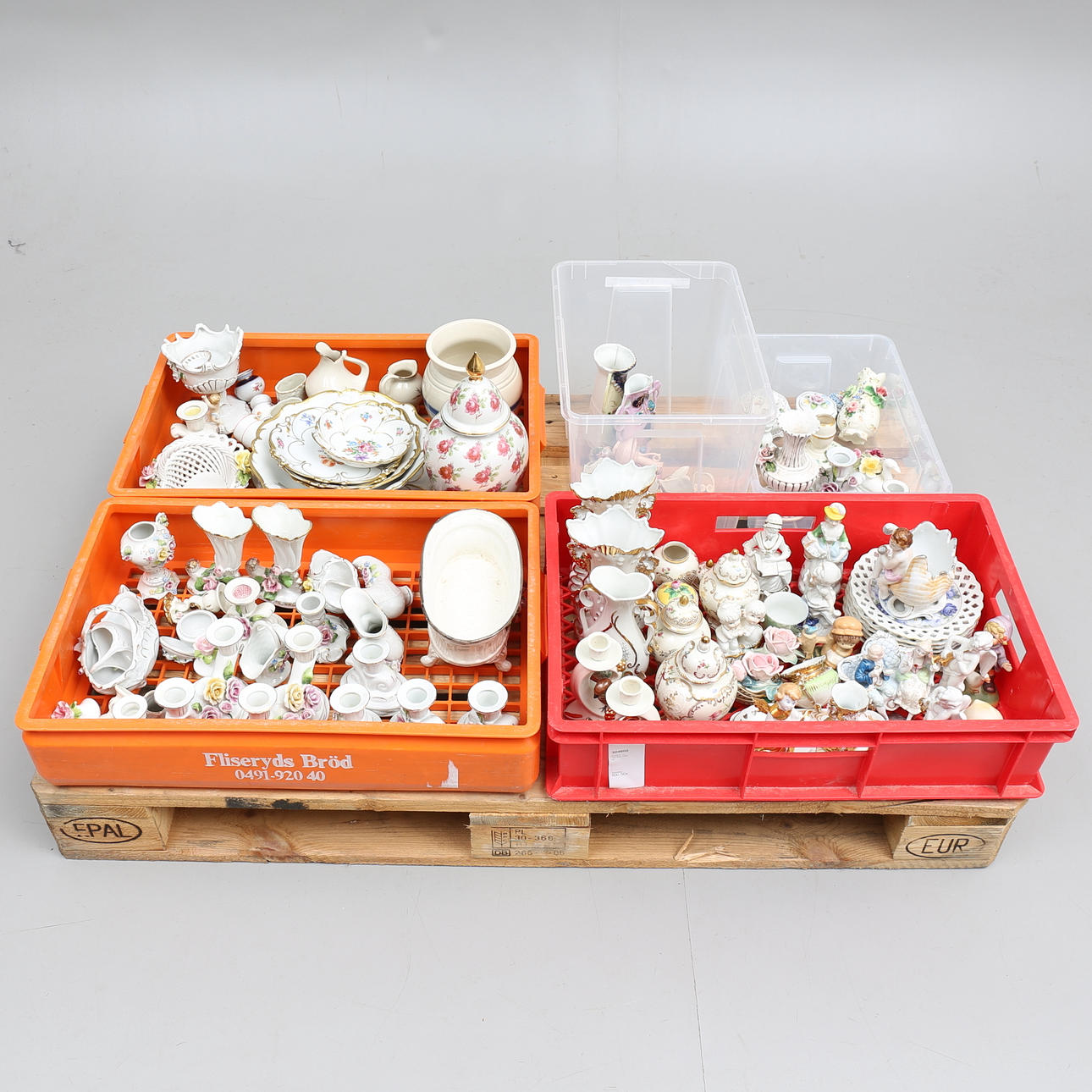 PORSLIN, ca 100 delar, 1900-tal.