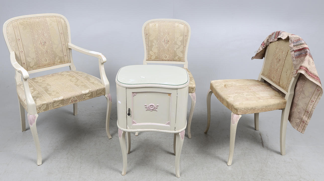 SÄNGMÖBEL, 4 delar, 1900-talets första hälft.