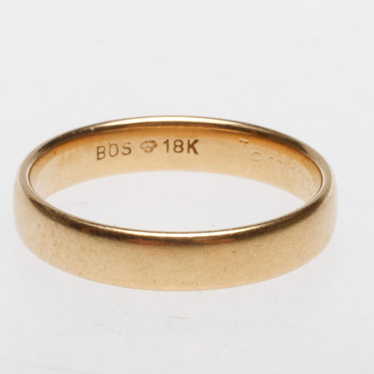 RING, 18k guld, vikt ca 4,2 gr.