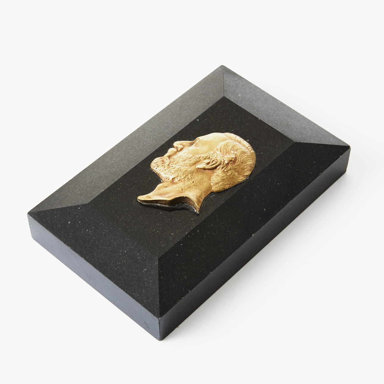 A letterpress, with a motif of Oscar II in profile, 19th century.