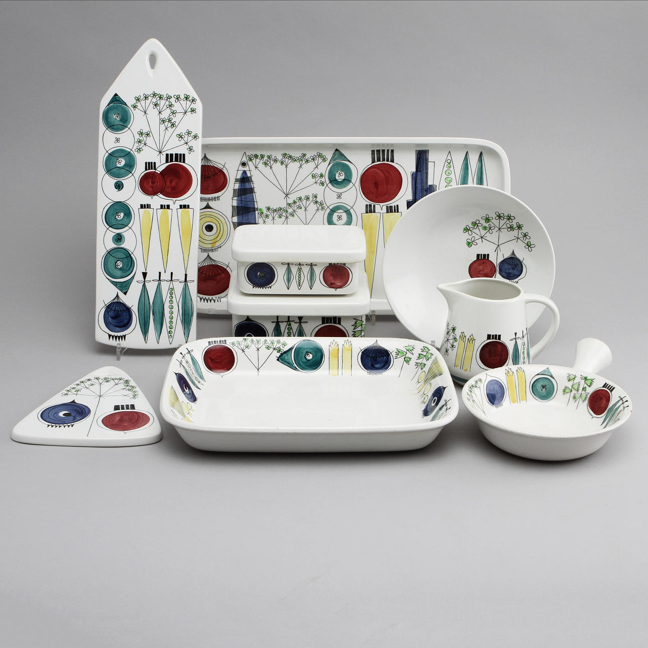 PORSLIN, 15 delar , "Picknick" och "Pomona", Rörstrand.