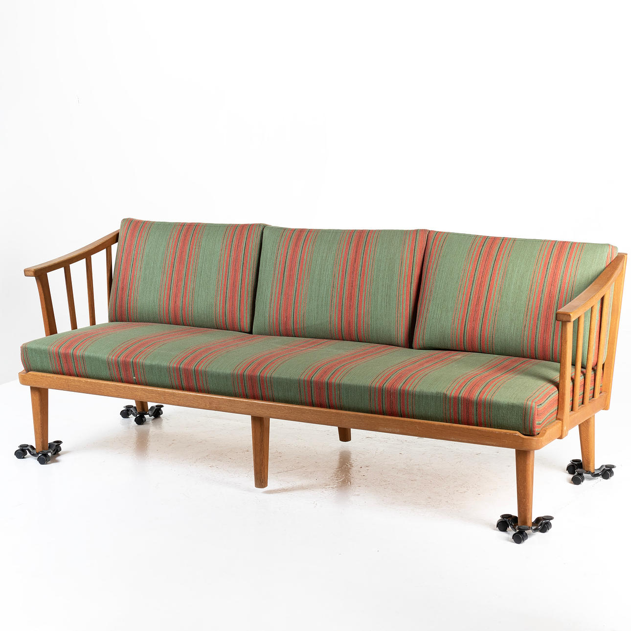 CARL MALMSTEN. Sofa, oak, “Visingsö”.