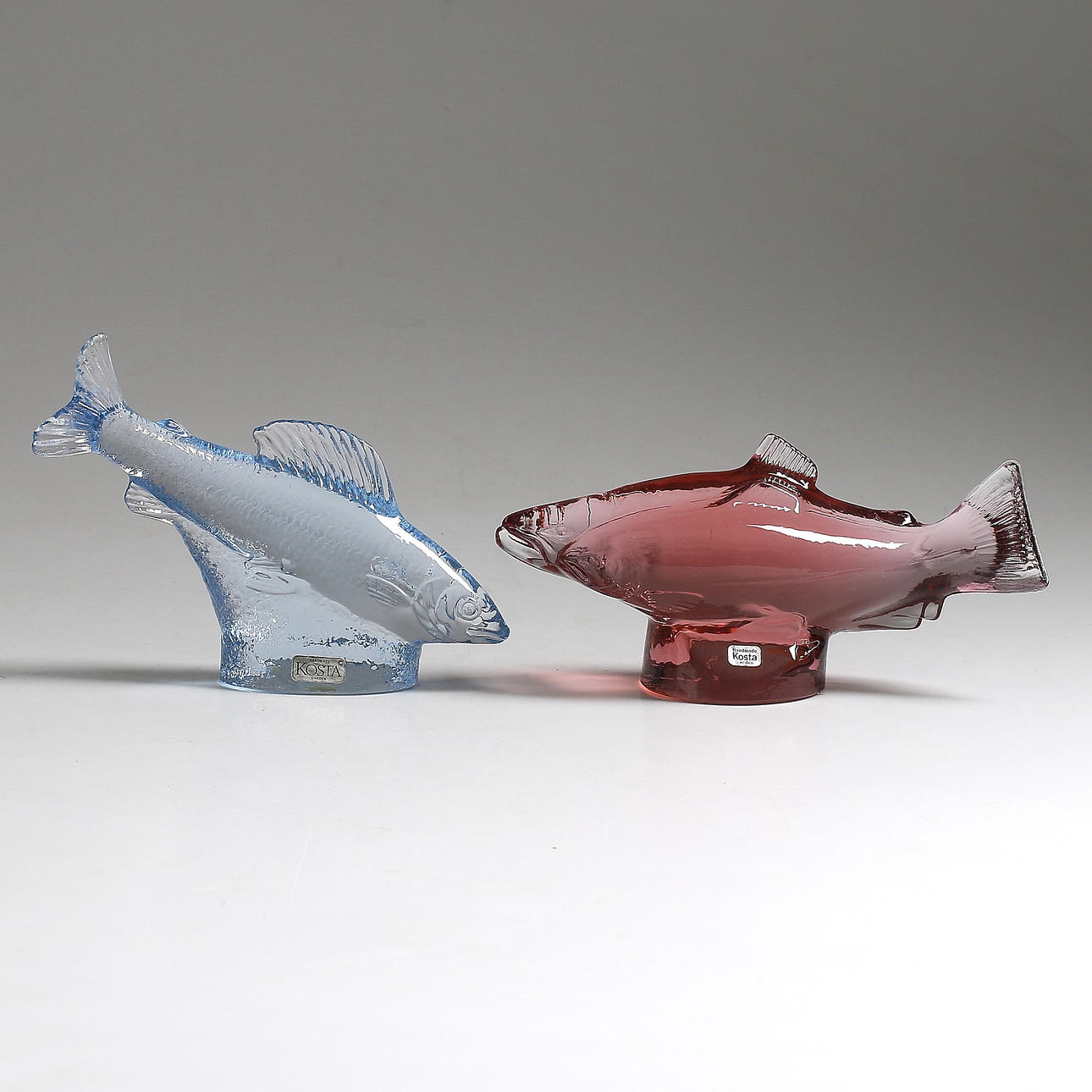 PAUL HOFF. Skulpturer, 2 st, glas, Reijmyre. Signerade.