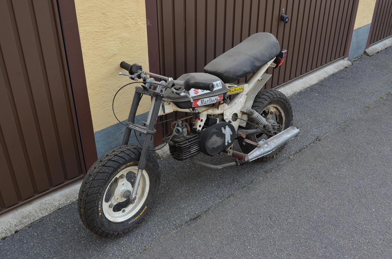 MOTORCYKEL, okänt fabrikat.