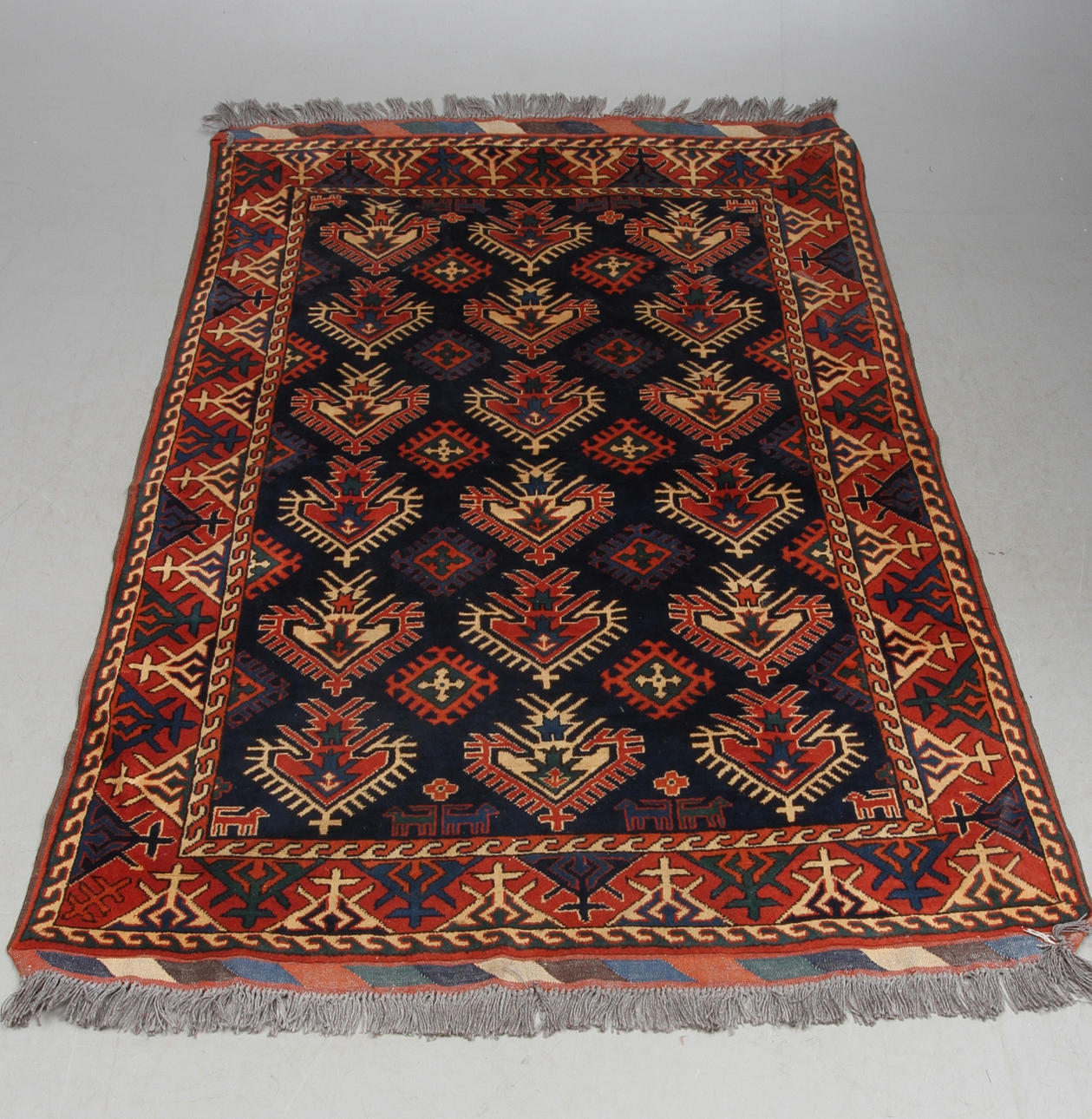 MATTA, orientalisk, ca 185 x 123 cm.