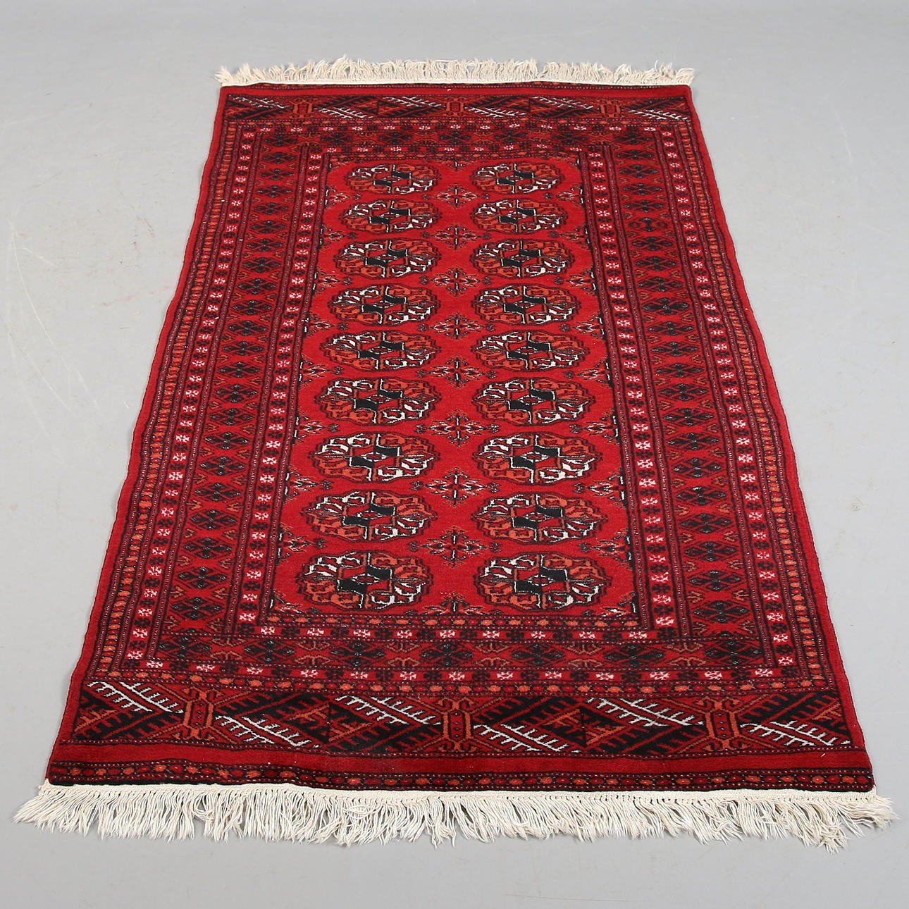 MATTA, Tekke Bochara, Pakistan. 1900-tal. 170 x 96 cm.