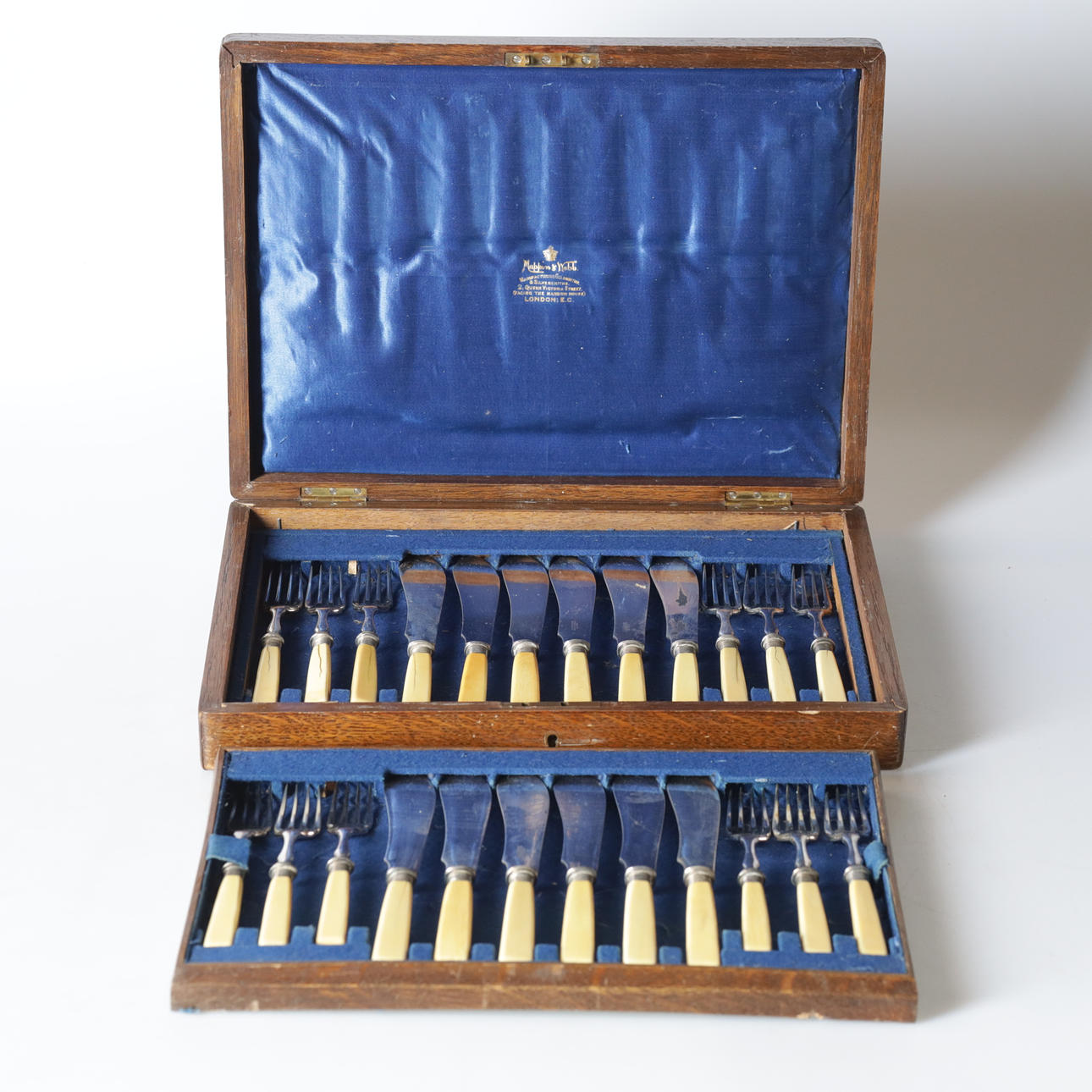 BESTICK, 24 st, Mappin & Smith, London.