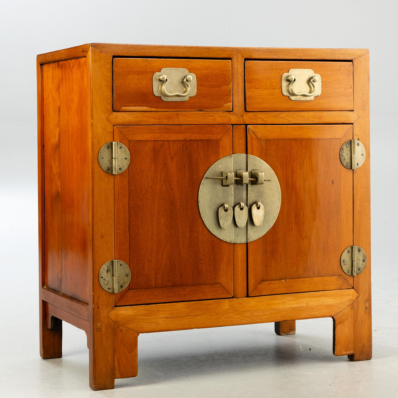 Kommode im chinesischen Stil, 20. Jh.