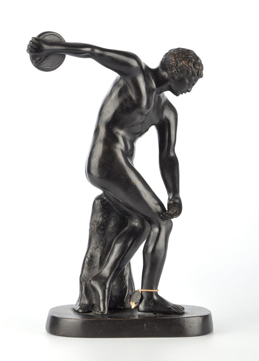 DISKUSWERFER VON MYRON. Liten brons baserad på en antik modell, polerad brons.