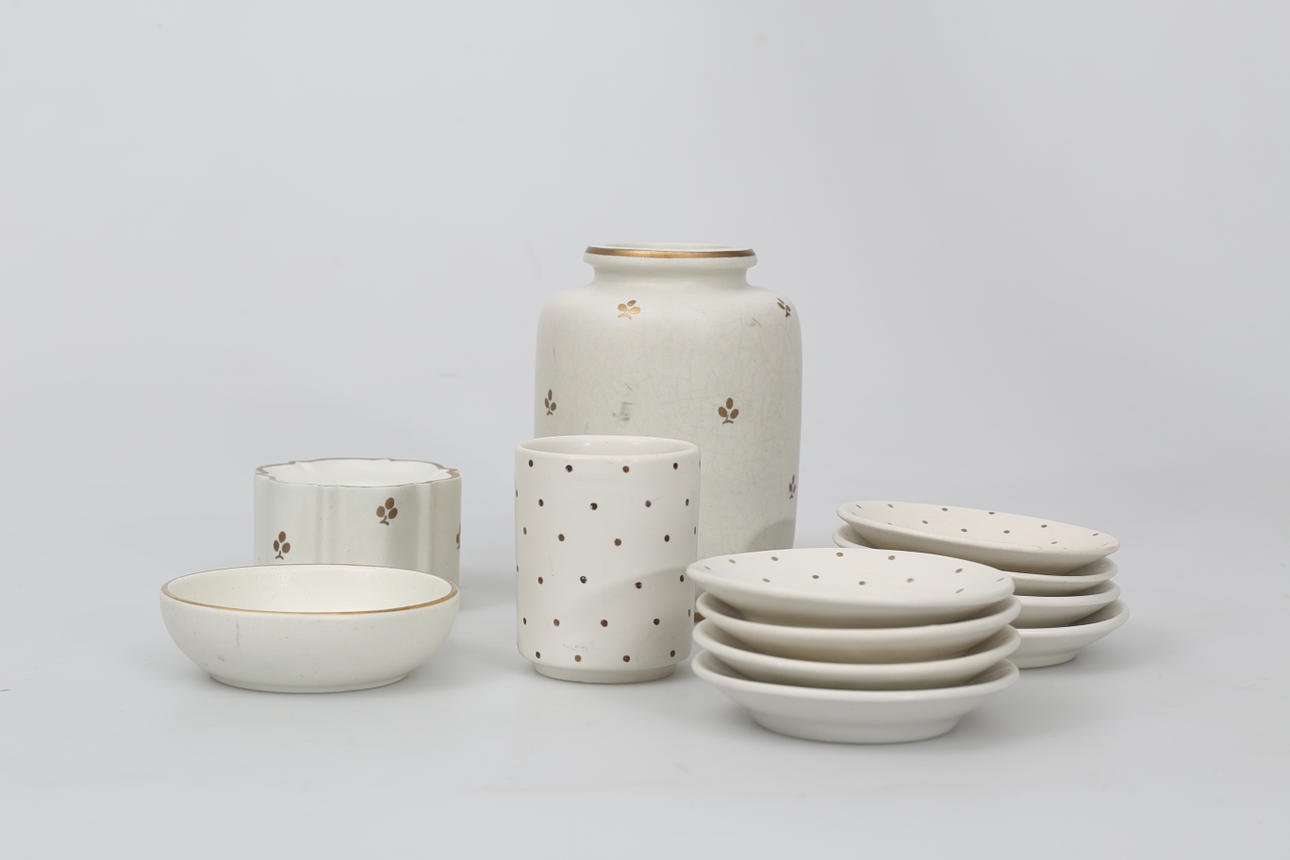 PORSLINSFÖREMÅL, 12 delar, Arthur Percy, Upsala Ekeby och Gustavsberg.