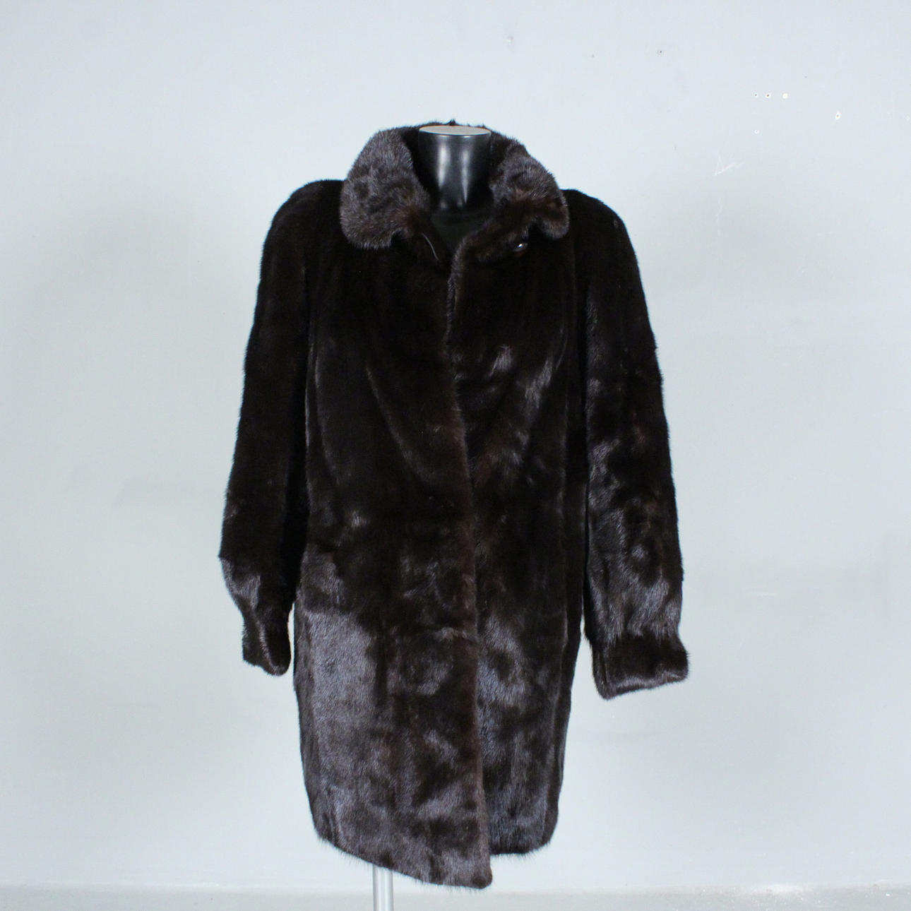 Saga Mink, Pelzmantel, Nerz, Größe 36- 38.