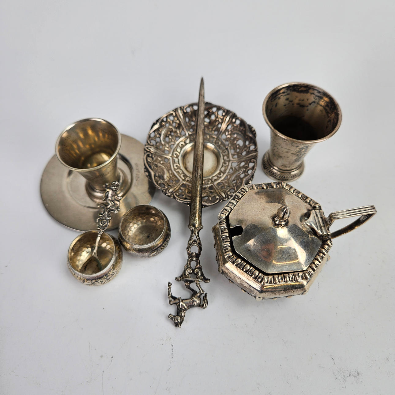 SILVER OBJECTS, England and Sweden, 9 pieces. Silver & Metals - Silver ...