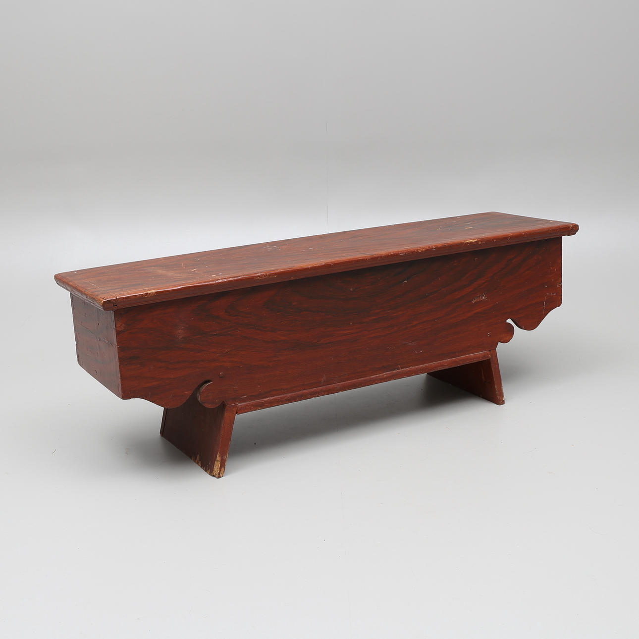 BÄNK, med lock, 1800-tal.