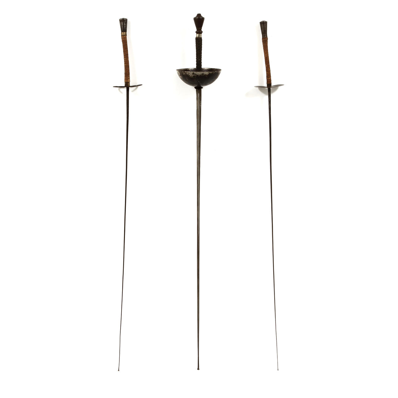 FLORETTER, 2 st samt VÄRJA, Fransk tillverkning, 1900-talets början.