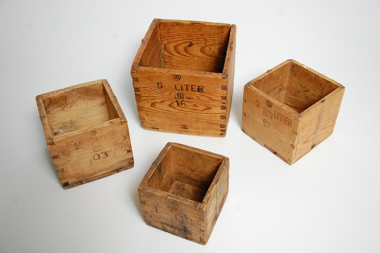 TRÄMÅTT, 4 st krönta, 1900-talets början.