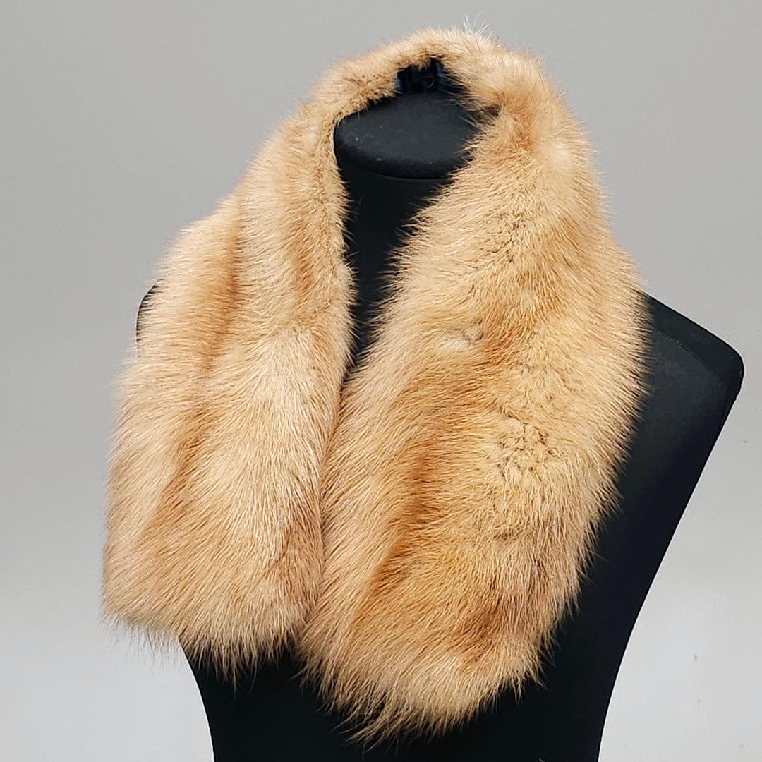 MARTA CIBELINA'S COLLAR.