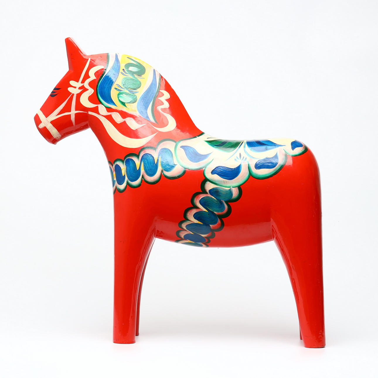 DALAHÄST. Bemålat trä. 1900-tal.