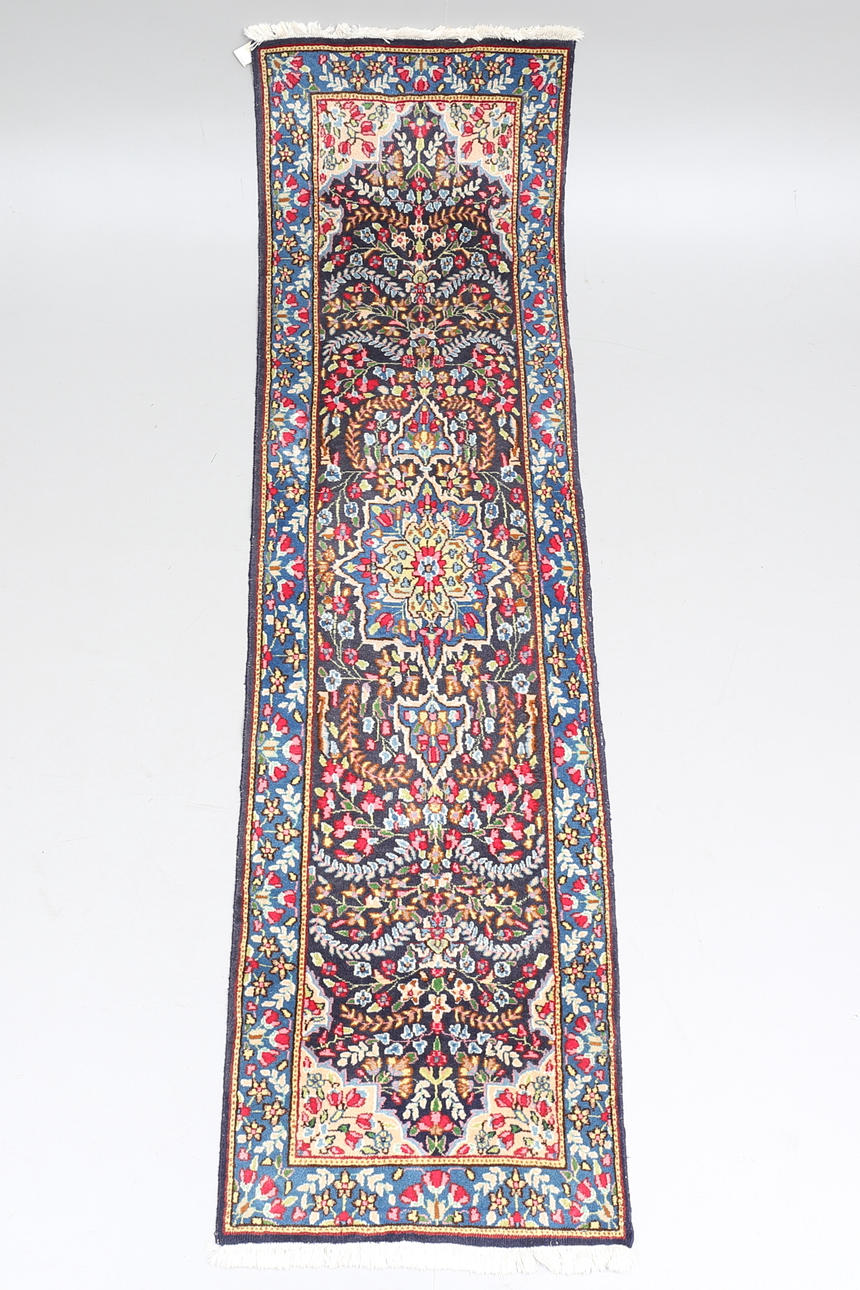 GALLERIMATTA, Iran, 295x80 cm.