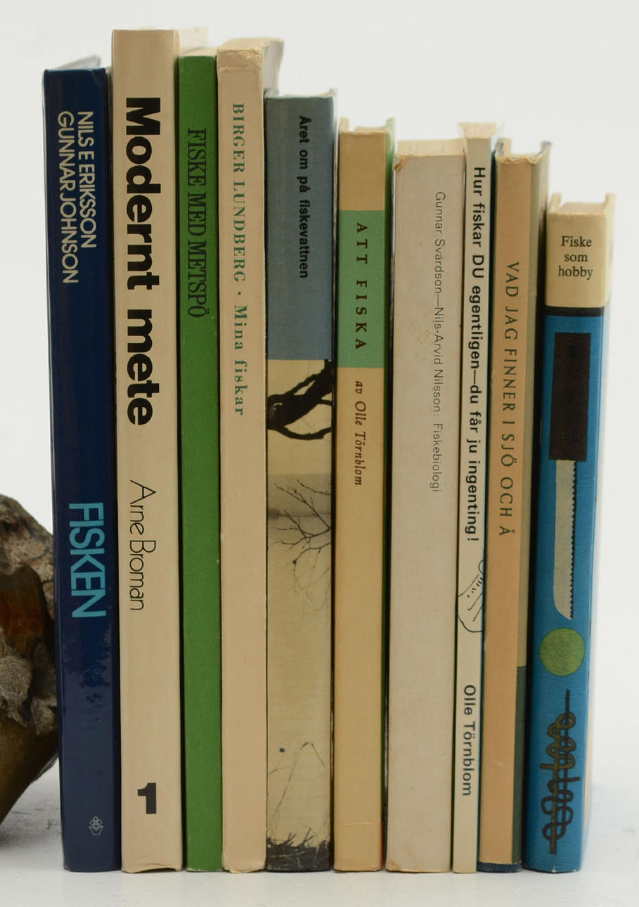 Angelbücher. Meter z. B. 10 Bd.