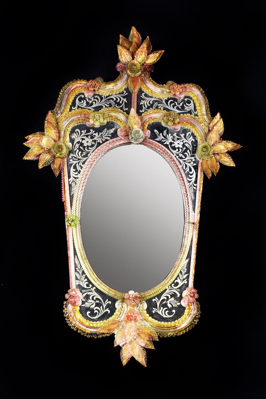 MURANO. Venetiansk spegel, väggspegel omkring 1950 eller tidigare.