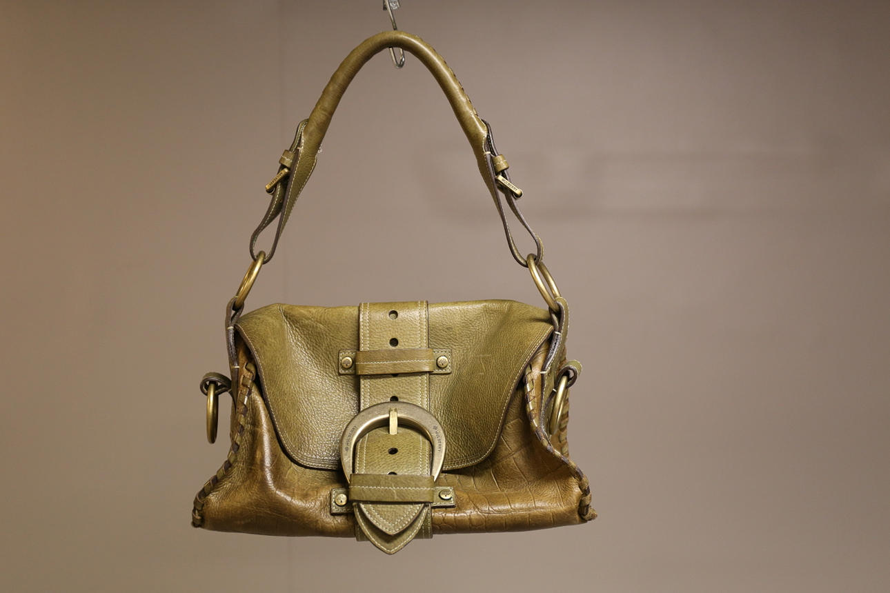 VÄSKA, Mulberry, England.