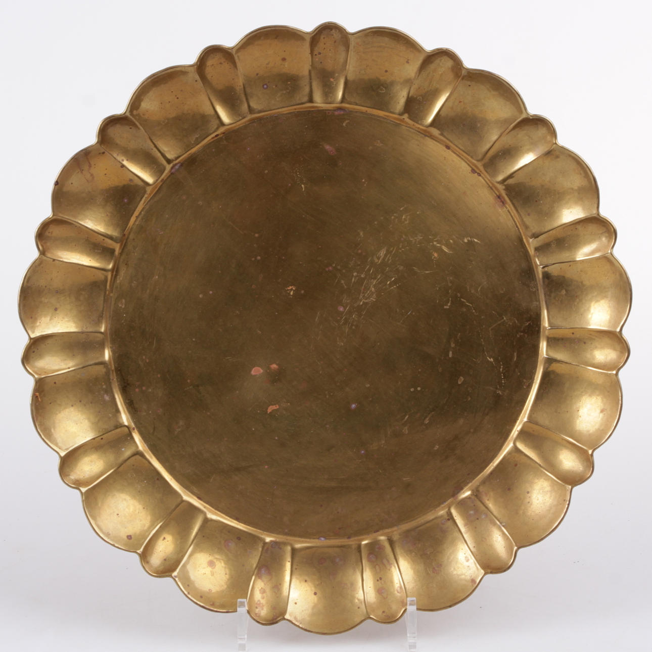 BRICKA, mässing, Lars Holmström, Arvika, 1900-talets första hälft.