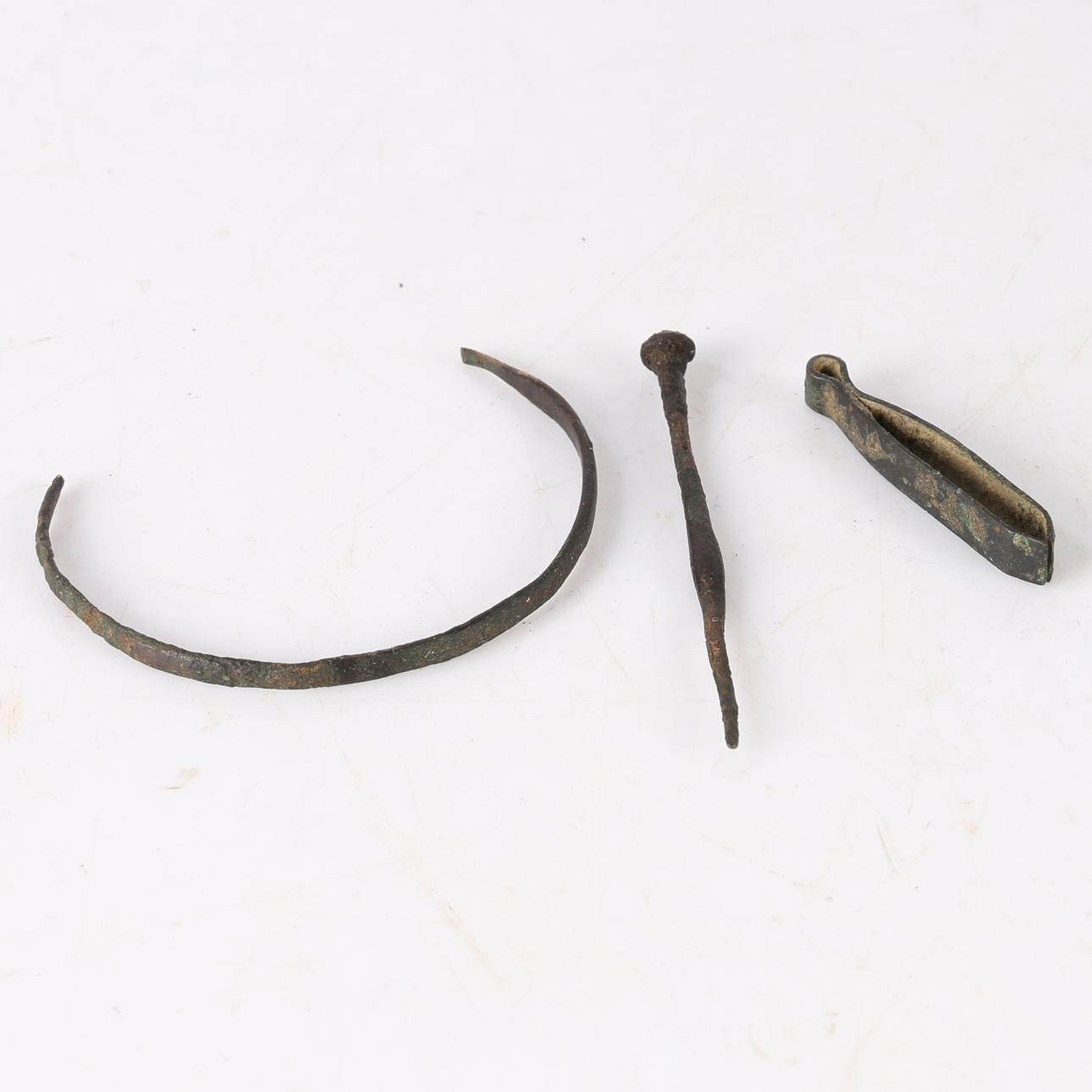 RÖMISCHE ARTEFAKTE (3).