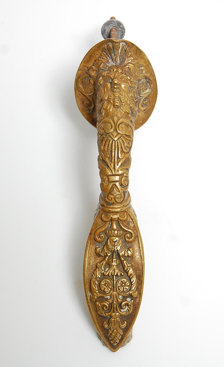 DRAGHANDTAG till dörr, 1800-tal.