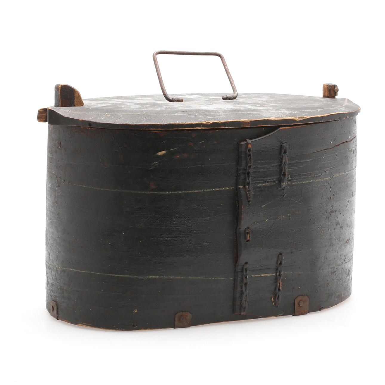 SVEPASK, bemålat trä, 1900-talets första hälft.