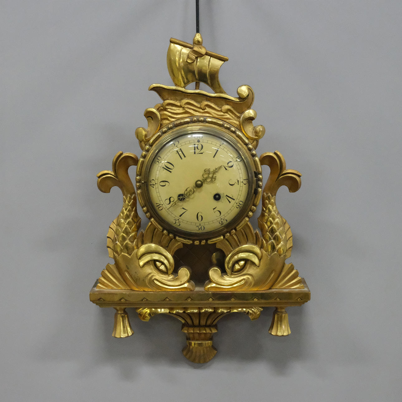 WESTERN STRANDS. WALL CLOCK, GILT.