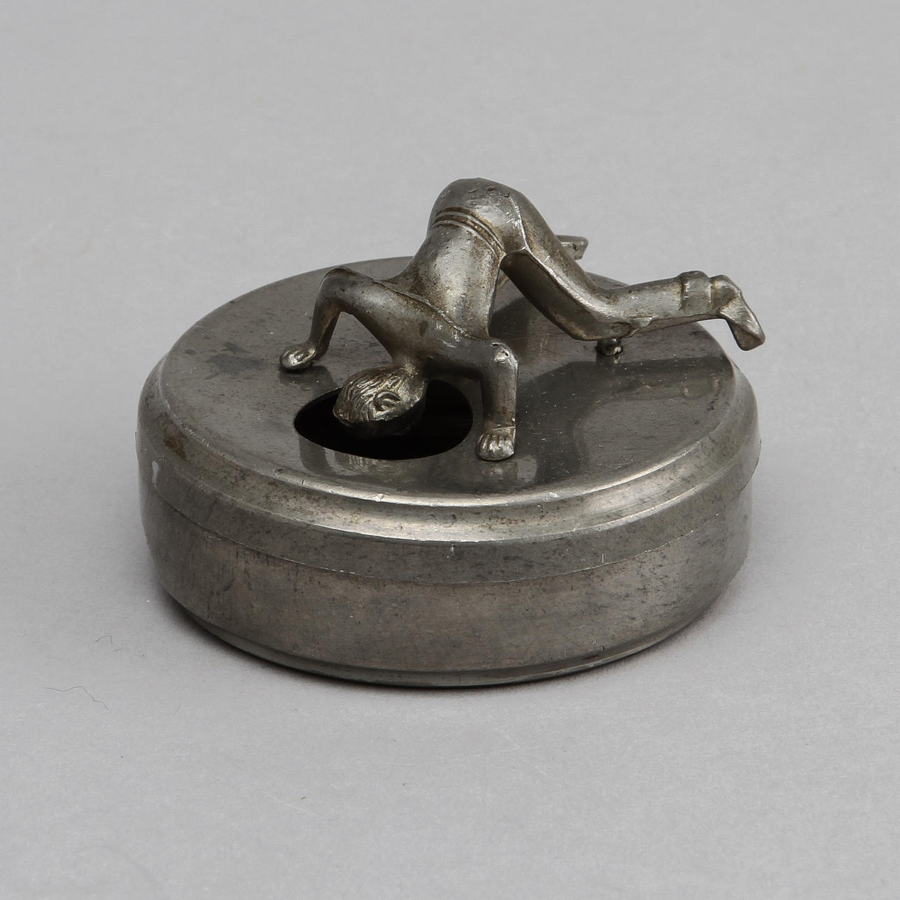 MANCHETTKNAPPSASK, tenn, Widerholm & Dahlberg, Eskilstuna, 1930-1940-tal.