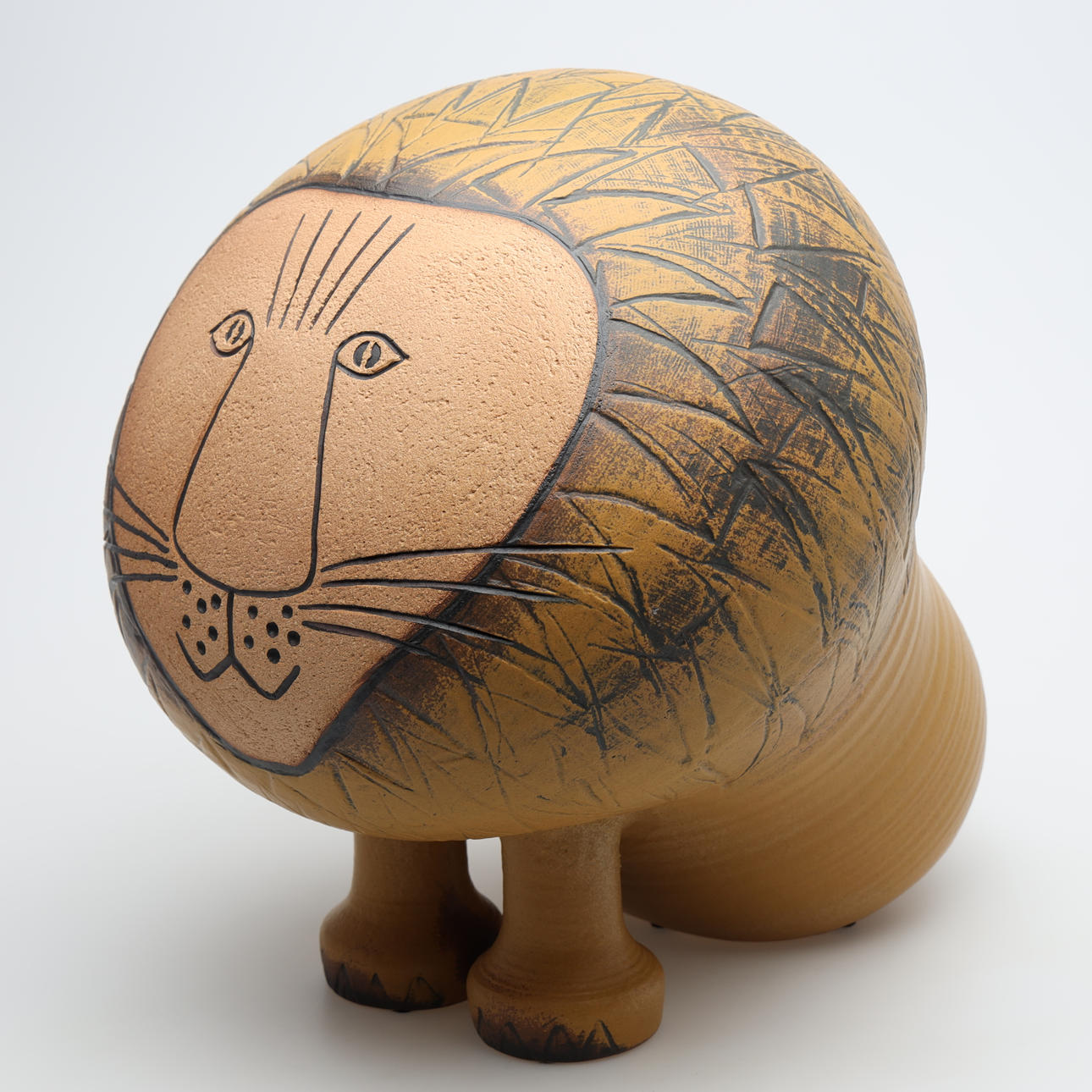 LISA LARSON. Eine Steinzeugfigur, „Lion maxi“, Gustavsberg.