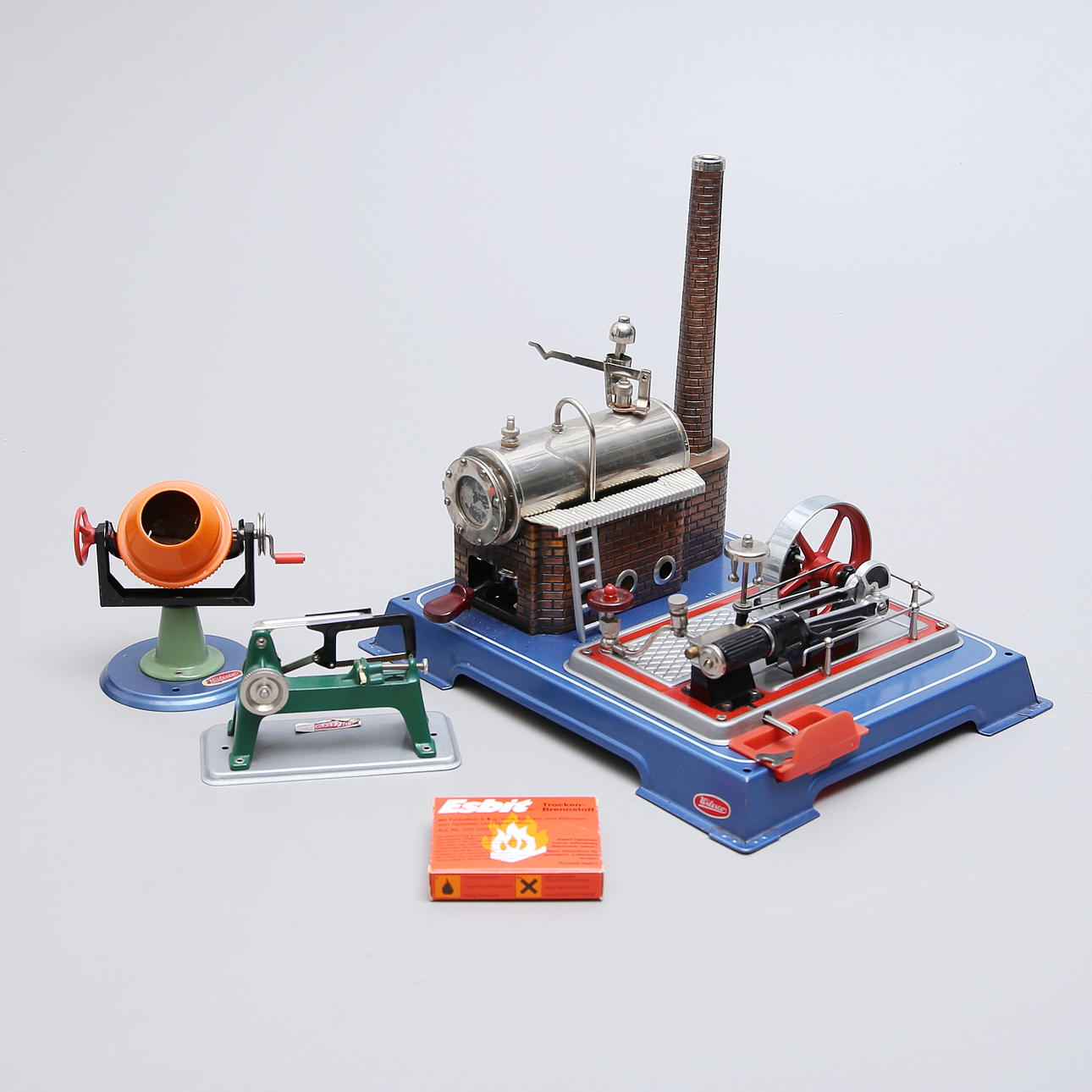 DAMPFMASCHINE, Wilesco, mit Zubehör.