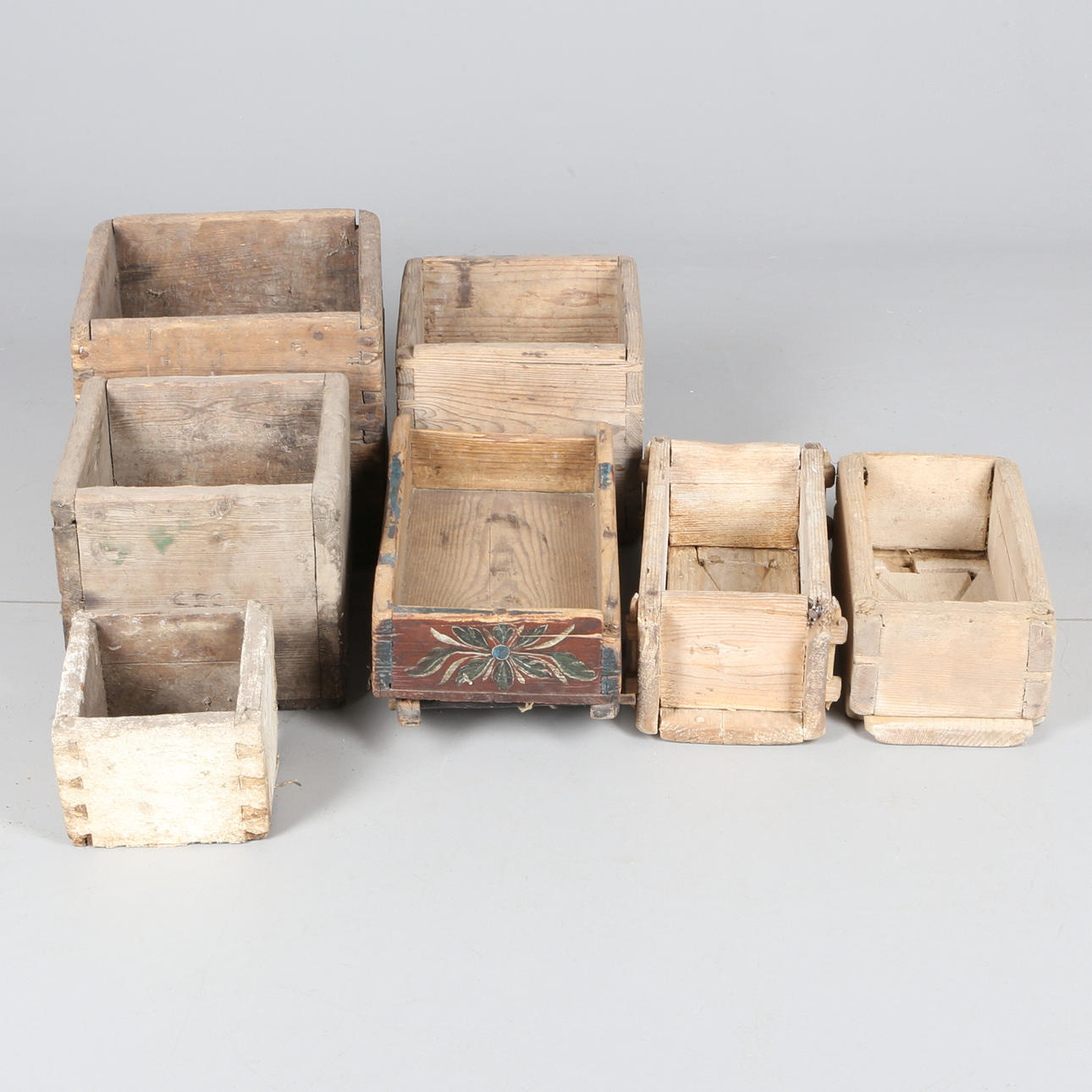 DIVERSE FORMAR, 7 delar, allmoge, 17/1800-tal.