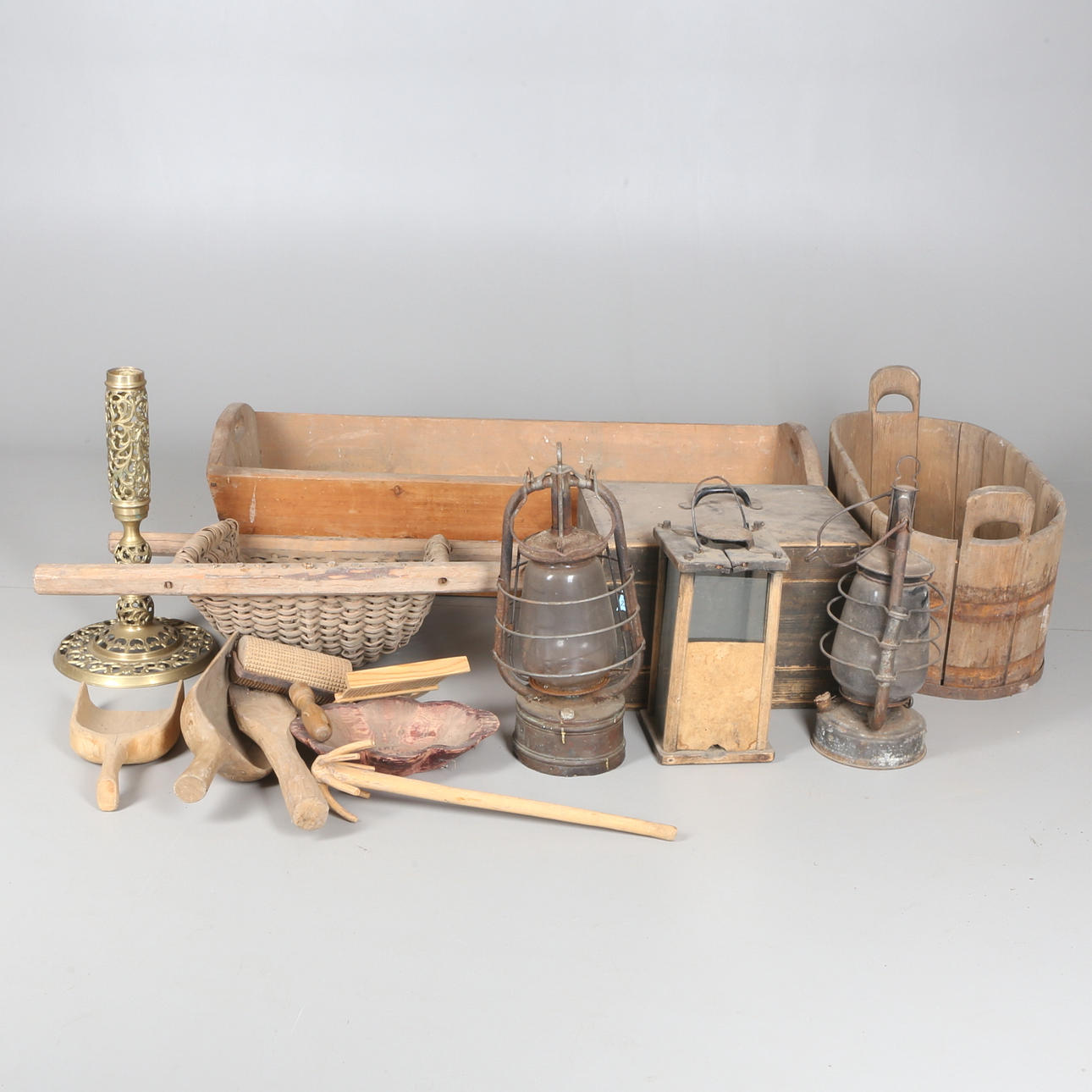 DIVERSE ALLMOGEFÖREMÅL, 18/1900-tal.