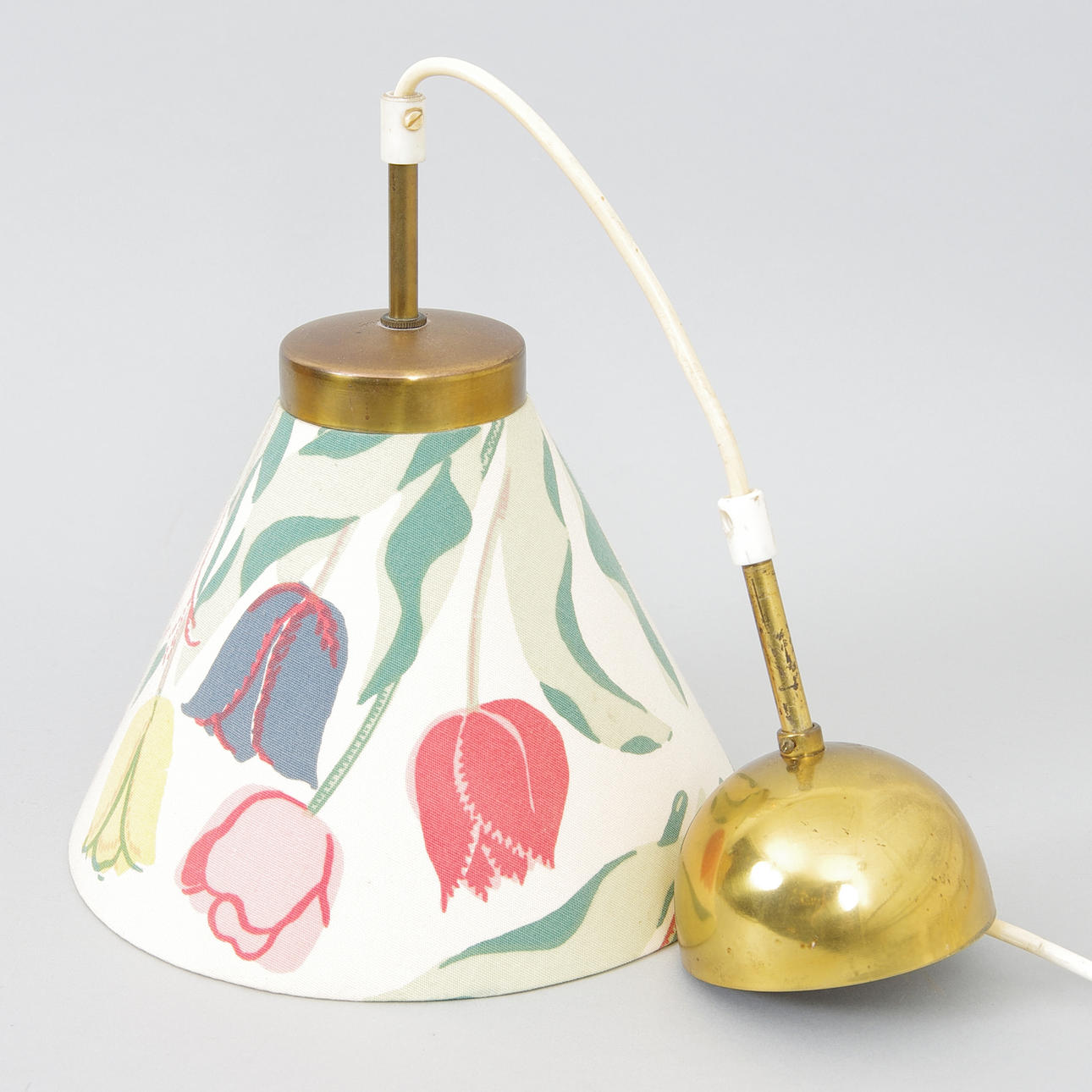 TAKLAMPA, mässing med Josef Frank-tyg.