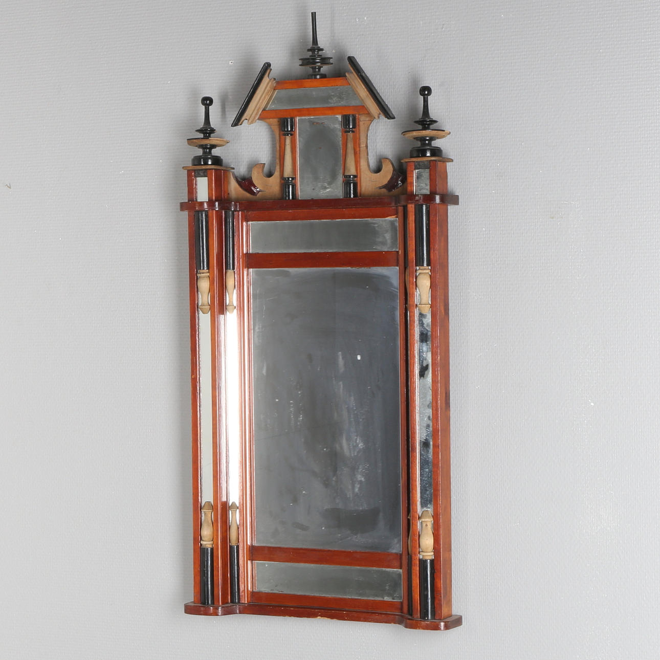 VÄGGSPEGEL, nyrenässans, 1800-tal.