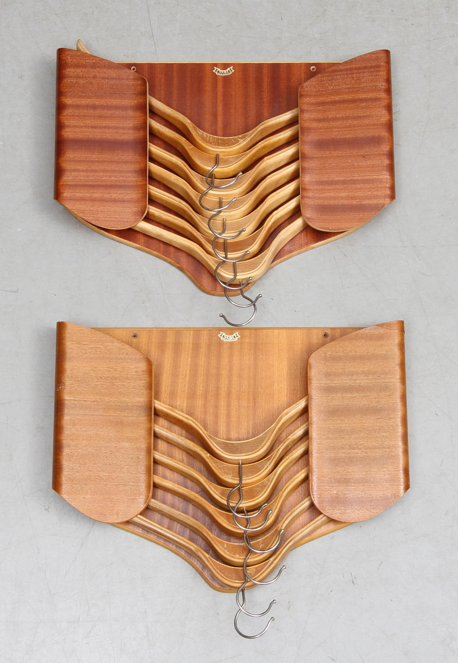 GALGAR samt STÄLL, 2 st, Ycki, omkring 1900-talets mitt.