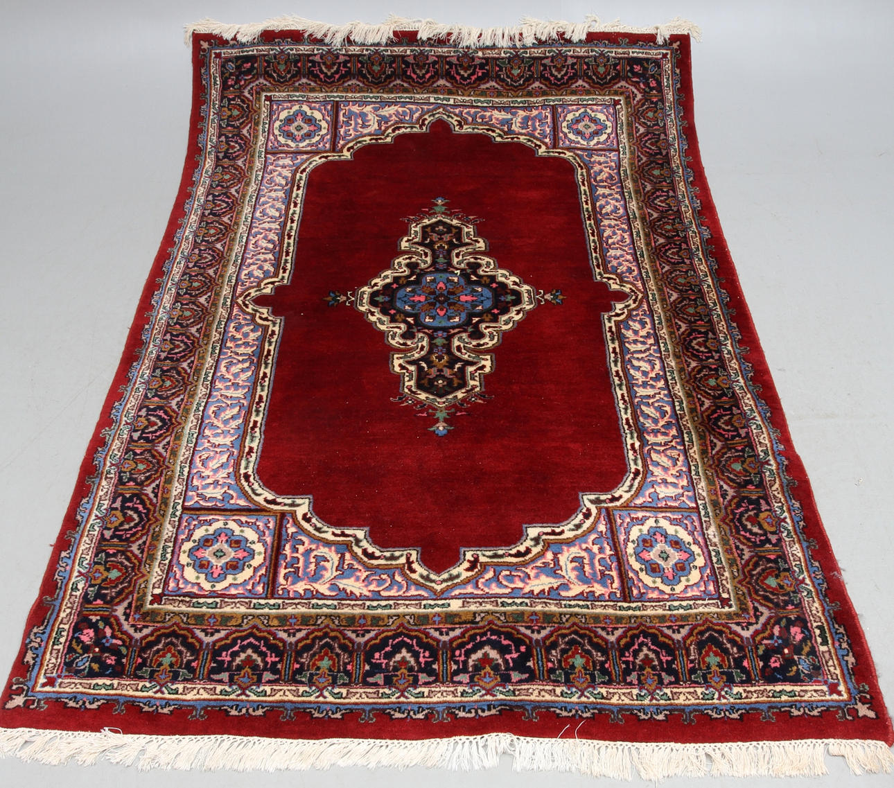MATTA, orientalisk, ca 236 x 153 cm.