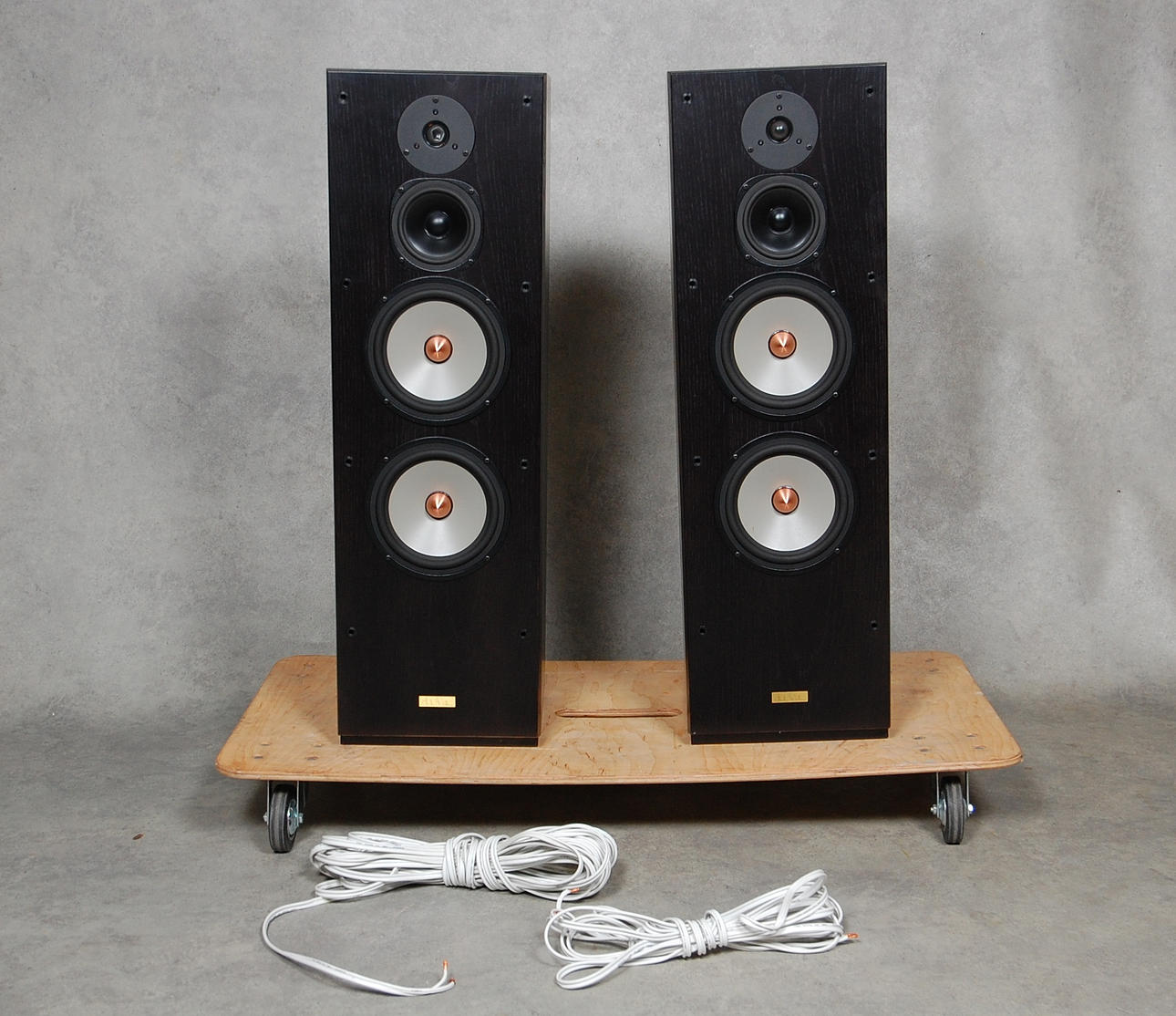 HÖGTALARE, Anders Wallin Ängelholm från senaste kollektion.