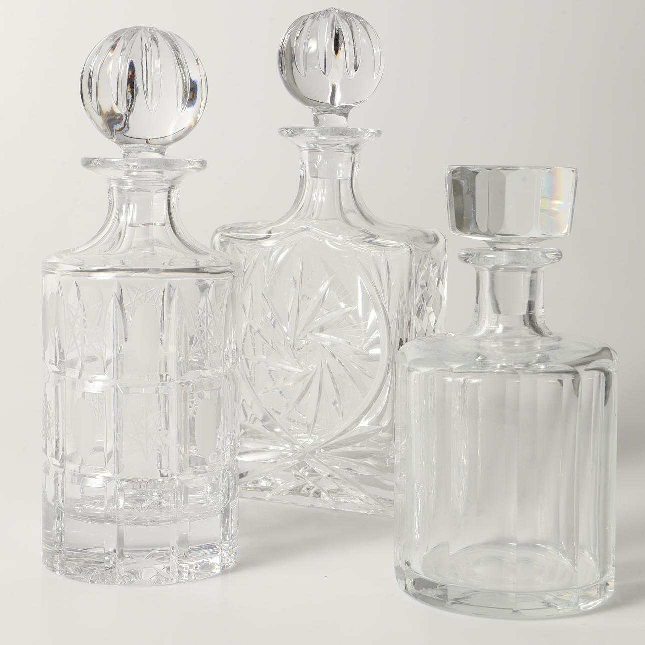 KARAFFER, 3 stycken, kristall/glas.