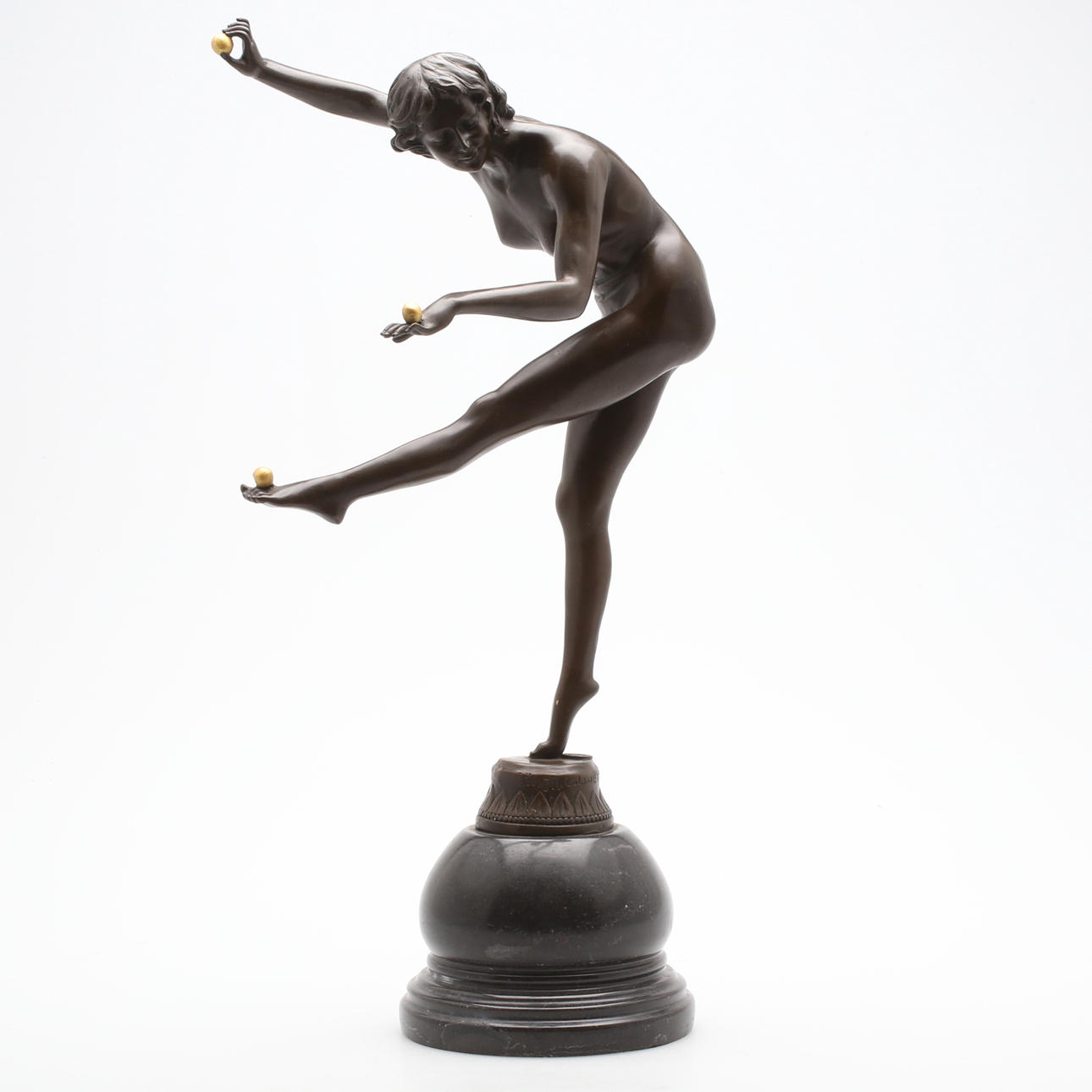 SKULPTUR, brons, dansande kvinna, senare gjutning efter Claire Jeanne Roberte Colinet, signerad CL. JR. COLINET A7240.