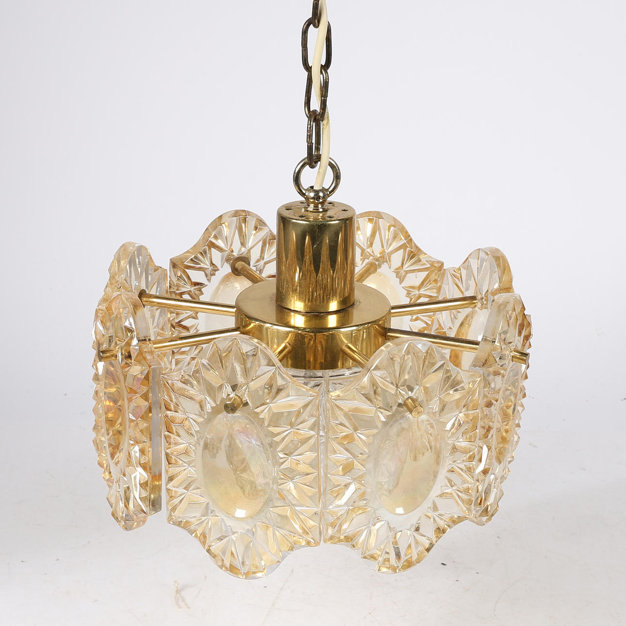 A MID TO LATE 20TH CENTURY CEILING LIGHT.