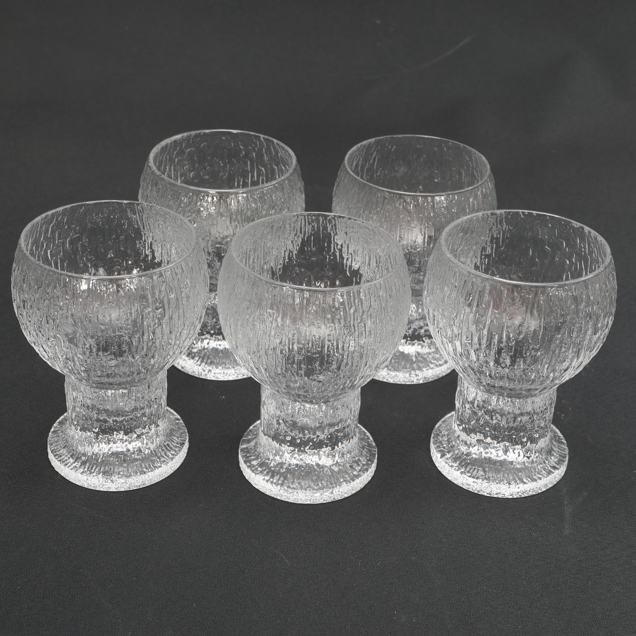 TIMO SARPANEVA. VIINILASIT tai SNAPSILASIT, Iittala.