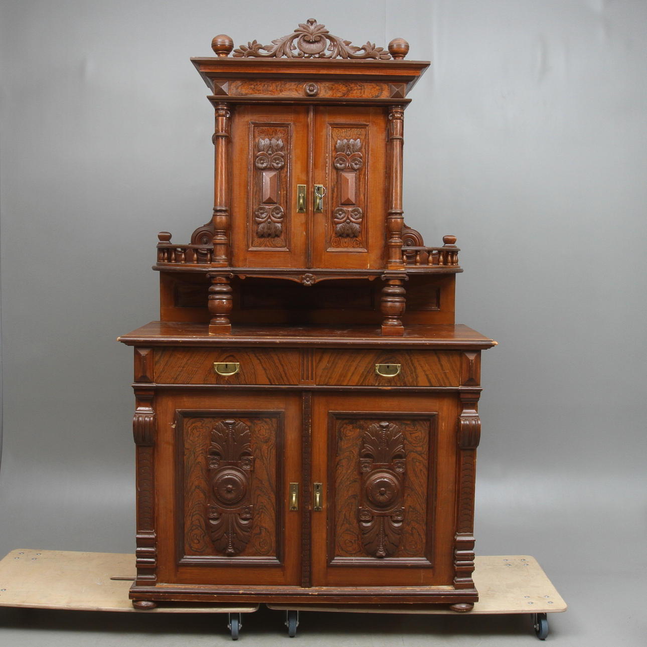 MATSALSSKÅP, nyrenässans, omkring 1900.