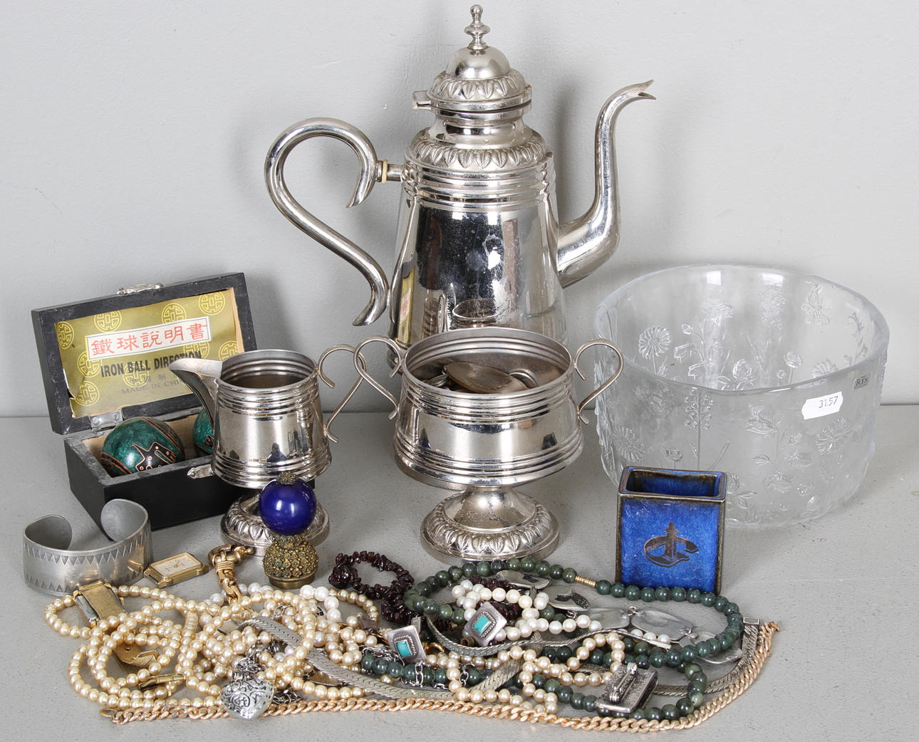 BIJOUTERIER, MYNT OCH MEDALJER mm, 1900-tal.