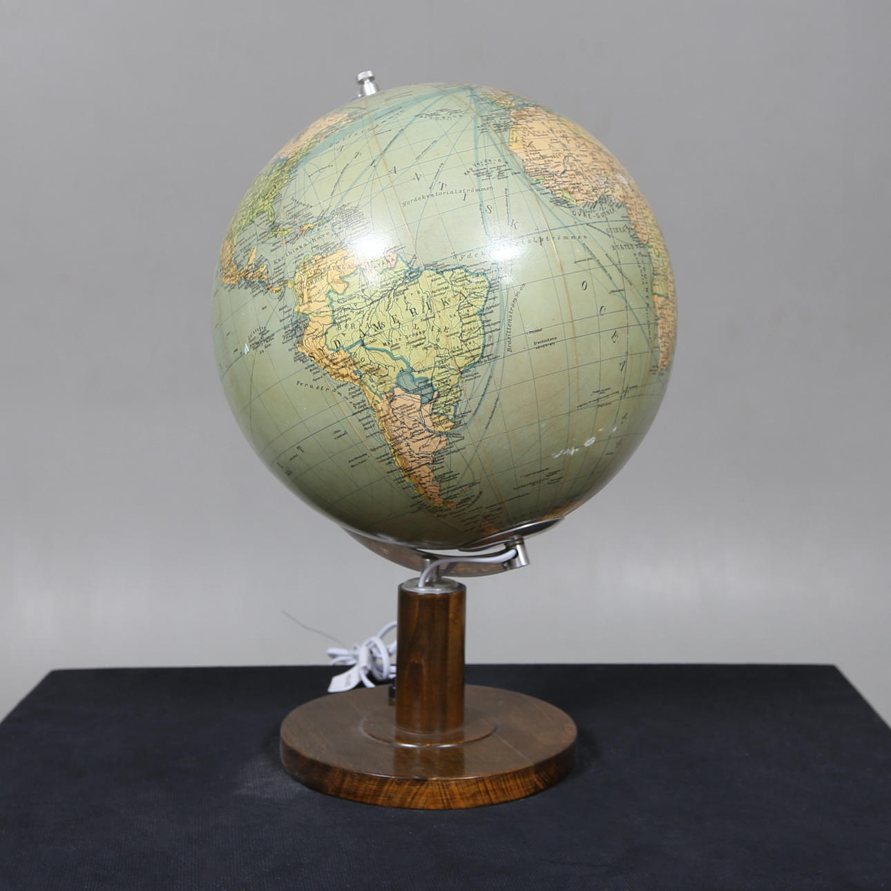 Ein Columbus-Globus aus den 1930er Jahren.